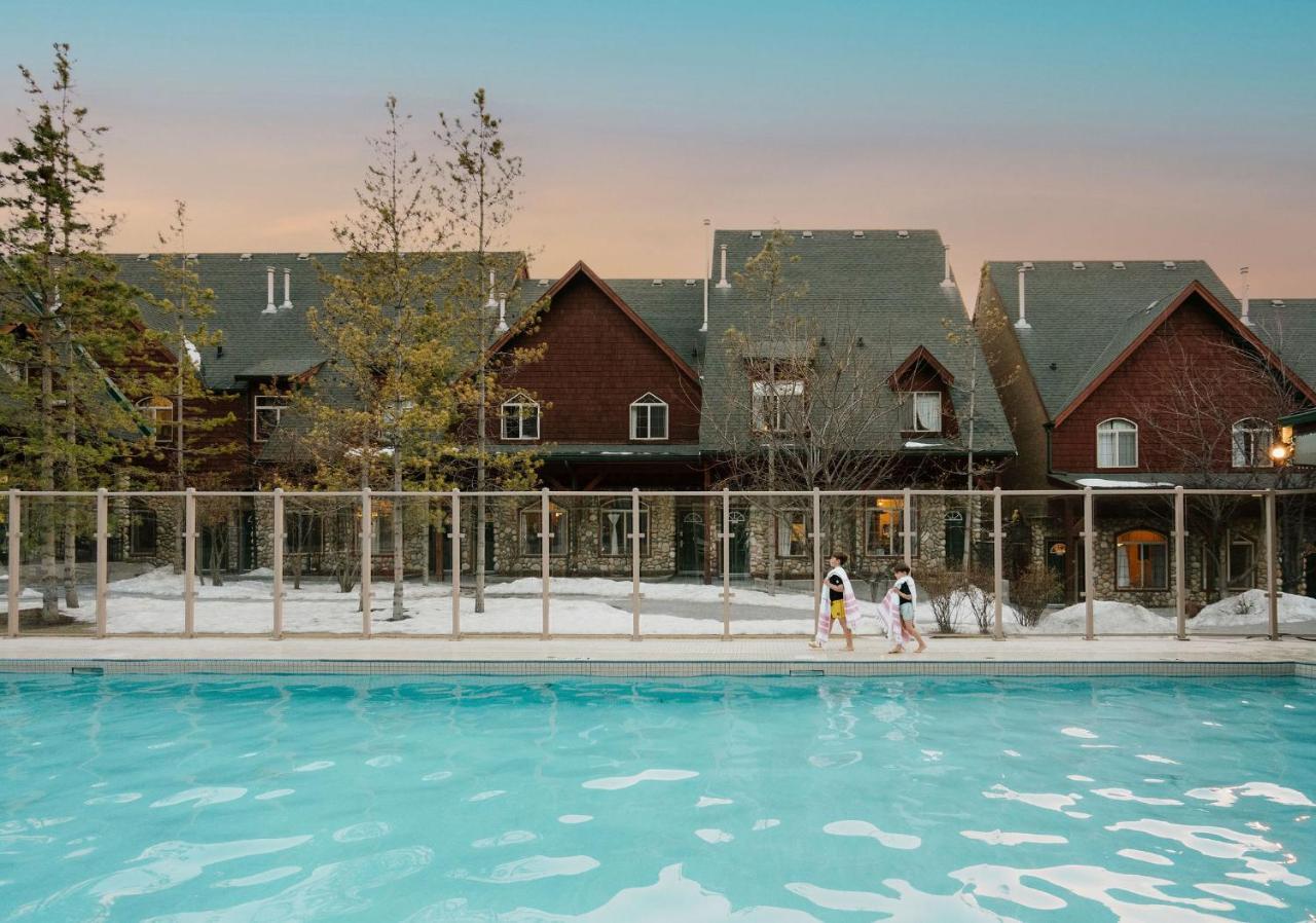 Mount Rundle Hideaway - Pool Hot Tub Holiday home