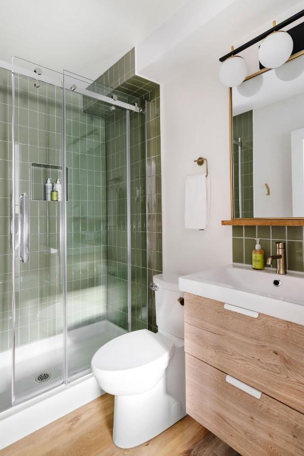 Holiday home Mount Rundle Hideaway - Pool Hot Tub Canmore
